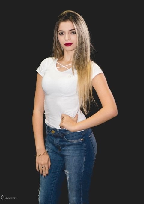 Isabela de Oliveira Campos, 17
