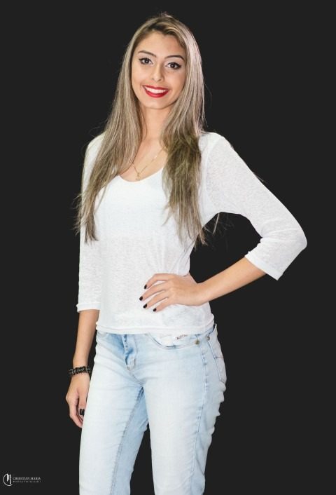 Luana Cristina Andrade Pereira, 18(1)