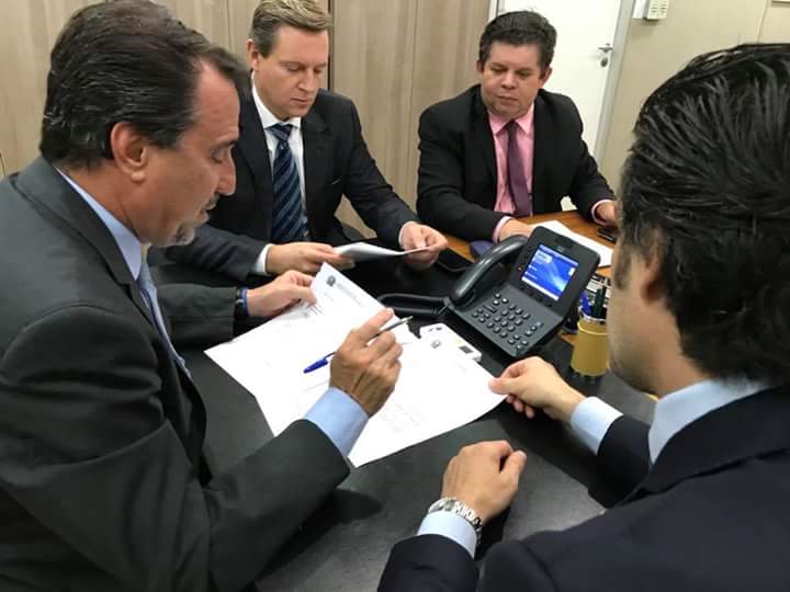 Em Brasília (DF), prefeito de Itararé (SP) participa de audiência com ministro da Saúde