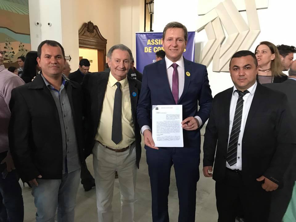 Prefeito de Itararé assina mais R$ 200 mil à Saúde do município