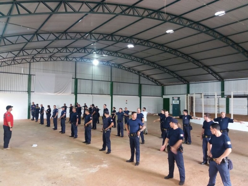 Guarda Civil Municipal de Itararé (SP) participa de workshop sobre armamento e tiro