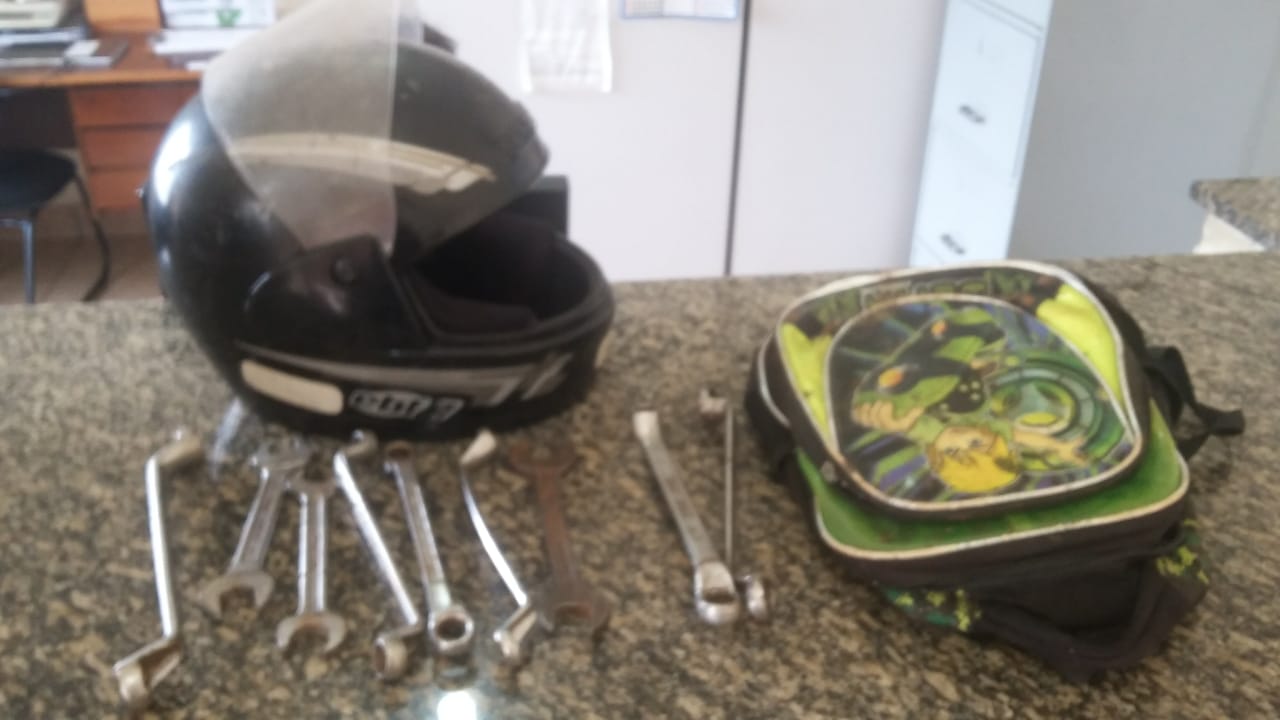 GCM de Itararé (SP) apreende adolescentes furtando objetos de residência