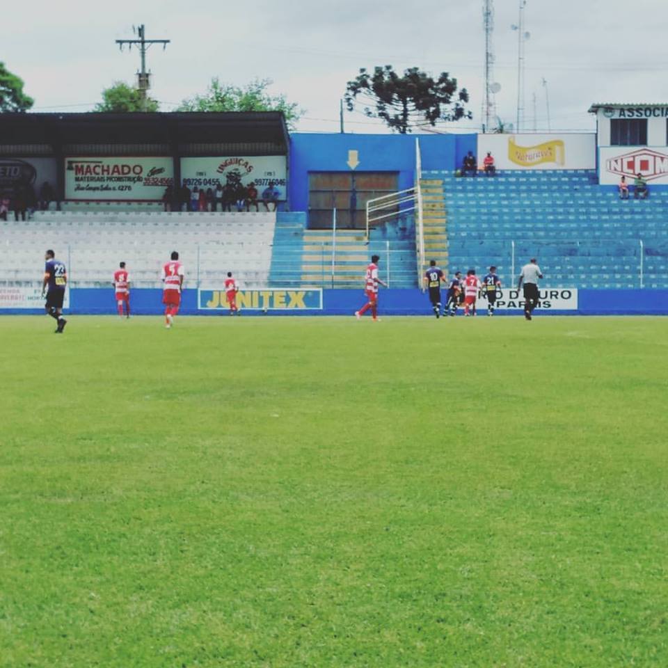 Novo Horizonte B vence Rodeio B pela quarta rodada do Campeonato Municipal de Futebol em Itararé (SP)