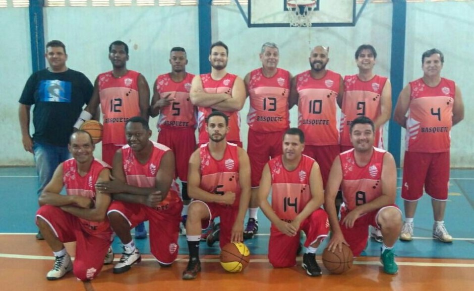 Time de basquete Masters sagra-se campeão dos Jogos de Verão de Itararé