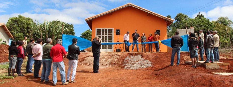 Entregue a primeira das 55 casas do Programa Nacional de Habitação Rural em Itararé