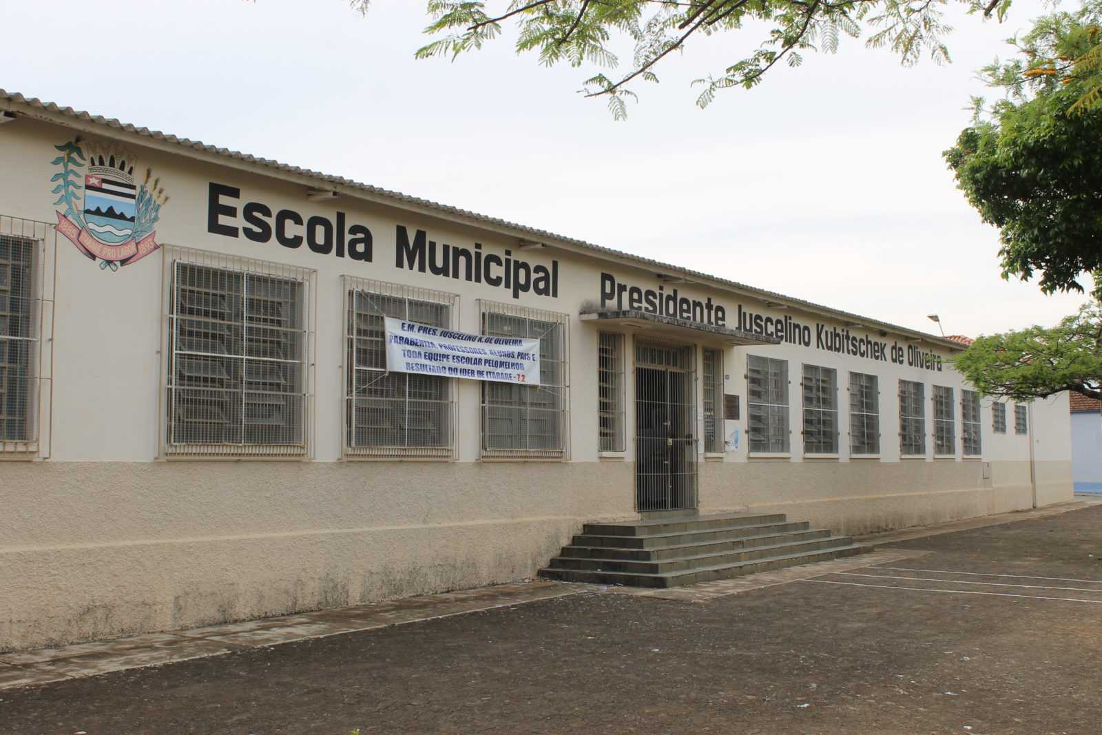 Onze escolas municipais de Itararé (SP) terão aulas suspensas nesta sexta (26) por conta das Eleições