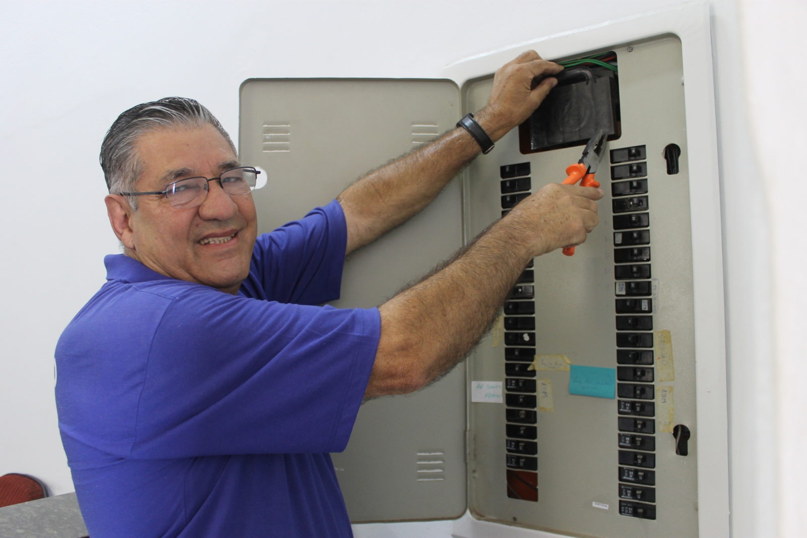 No Dia do Eletricista, prefeito de Itararé (SP) ressalta importância da função