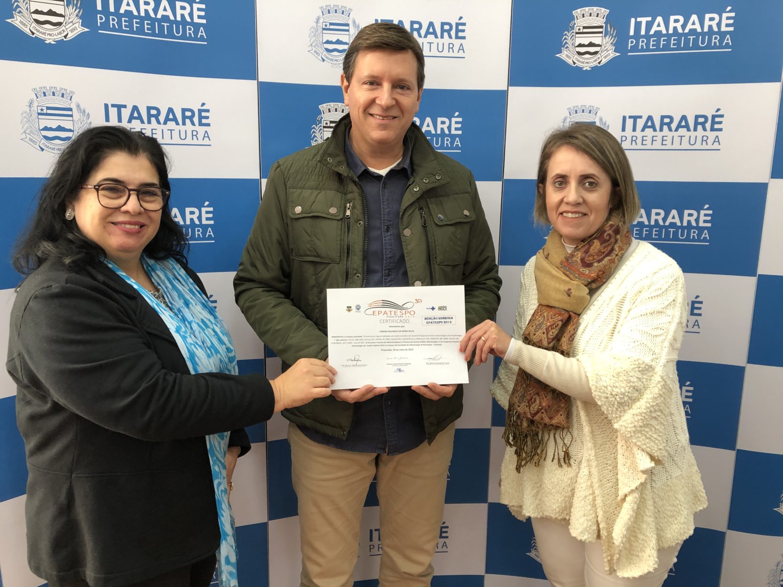 Prefeitura de Itararé (SP) recebe menção honrosa em encontro estadual de Saúde
