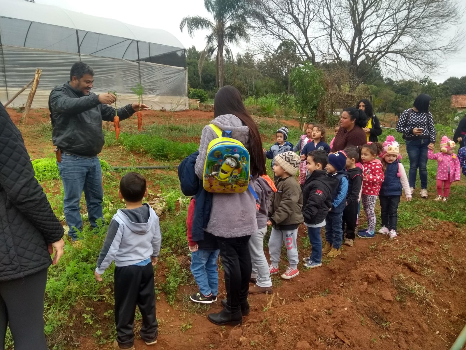 Escolas municipais visitam Horta de Itararé (SP)