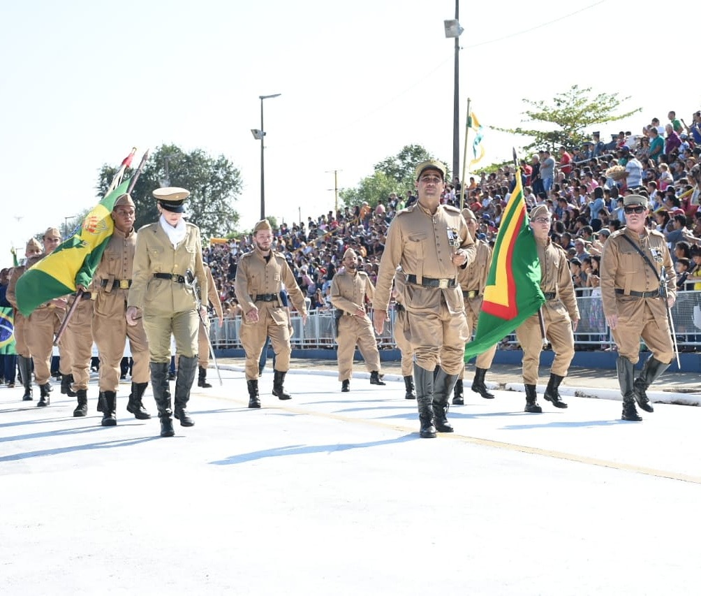 Cultura de Itararé (SP) participa de desfile cívico em Bauru (SP)