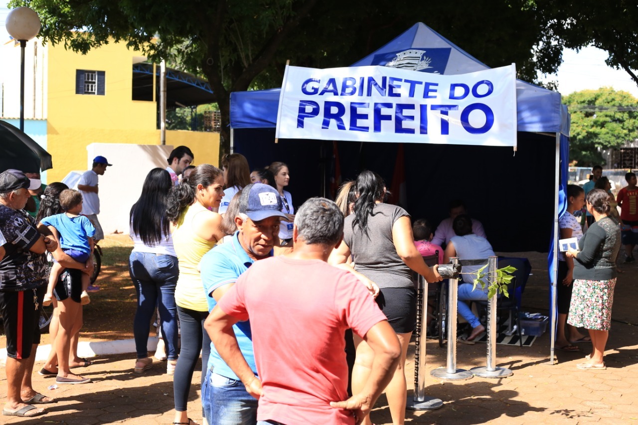 Em Itararé (SP), Prefeitura no Bairro reúne mais de 400 pessoas