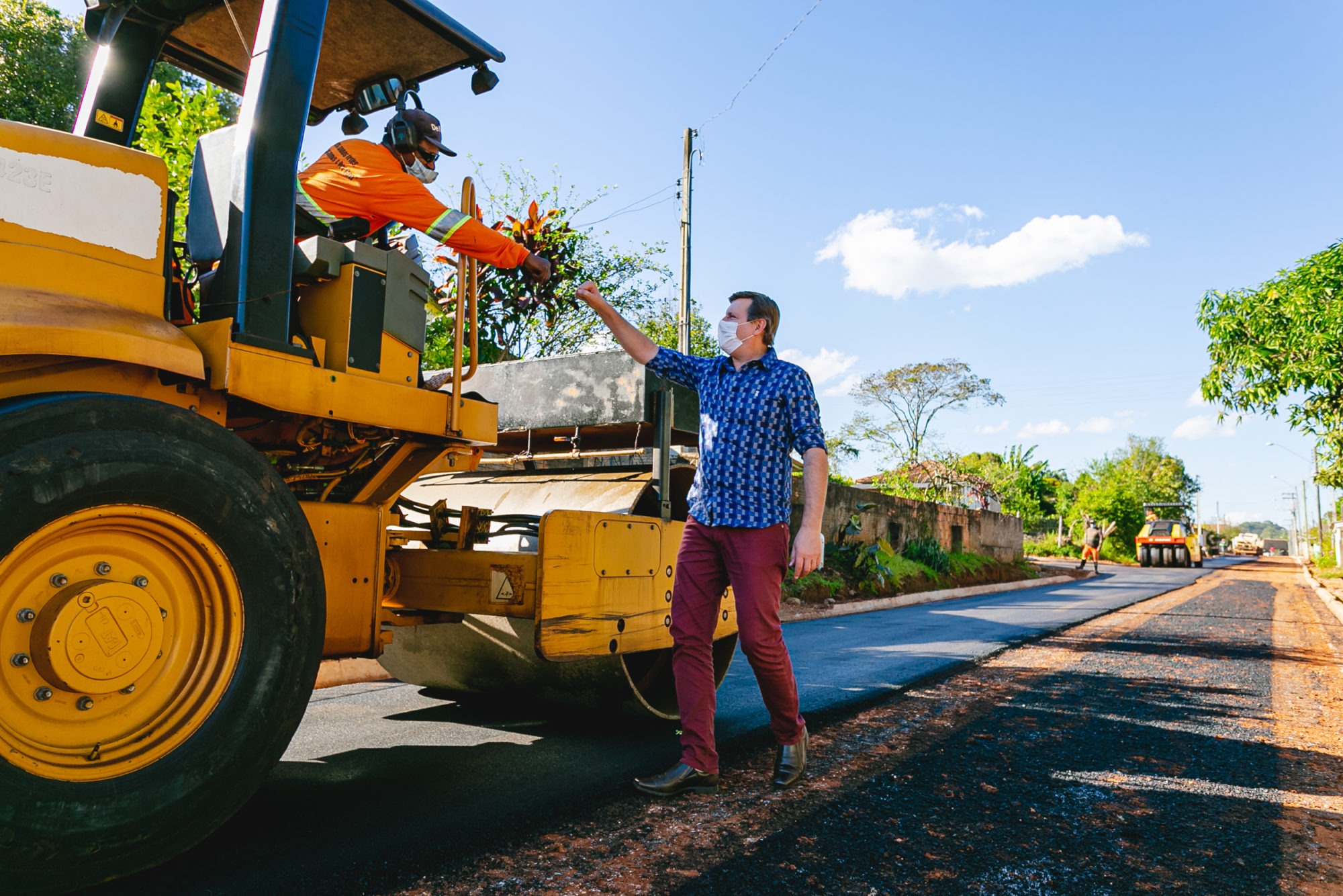 Prefeitura de Itararé (SP) continua obras de pavimentação em Santa Cruz dos Lopes