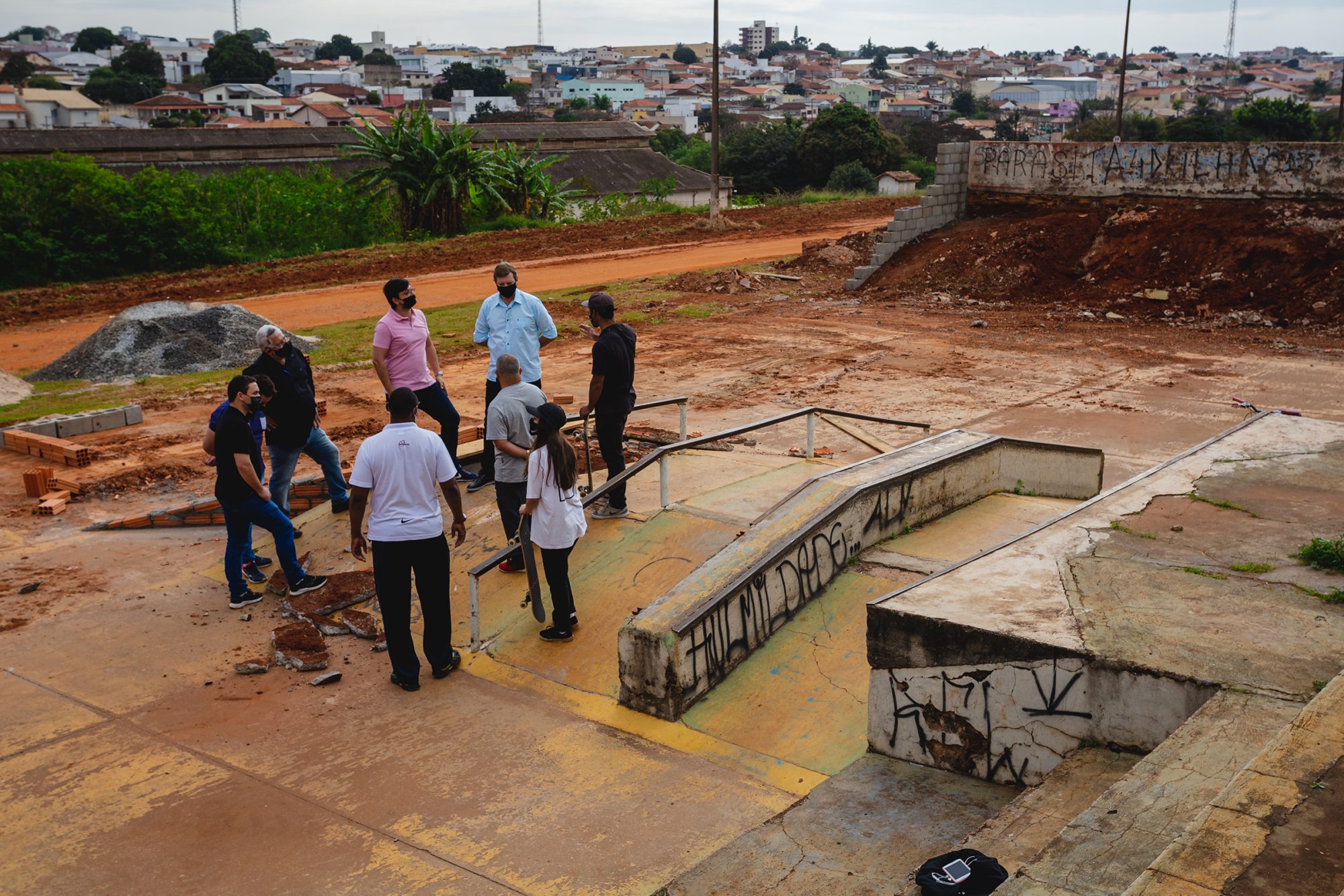 Após 13 anos sem reparos, em parceria, Prefeitura de Itararé (SP) reforma e revitaliza pista de skate