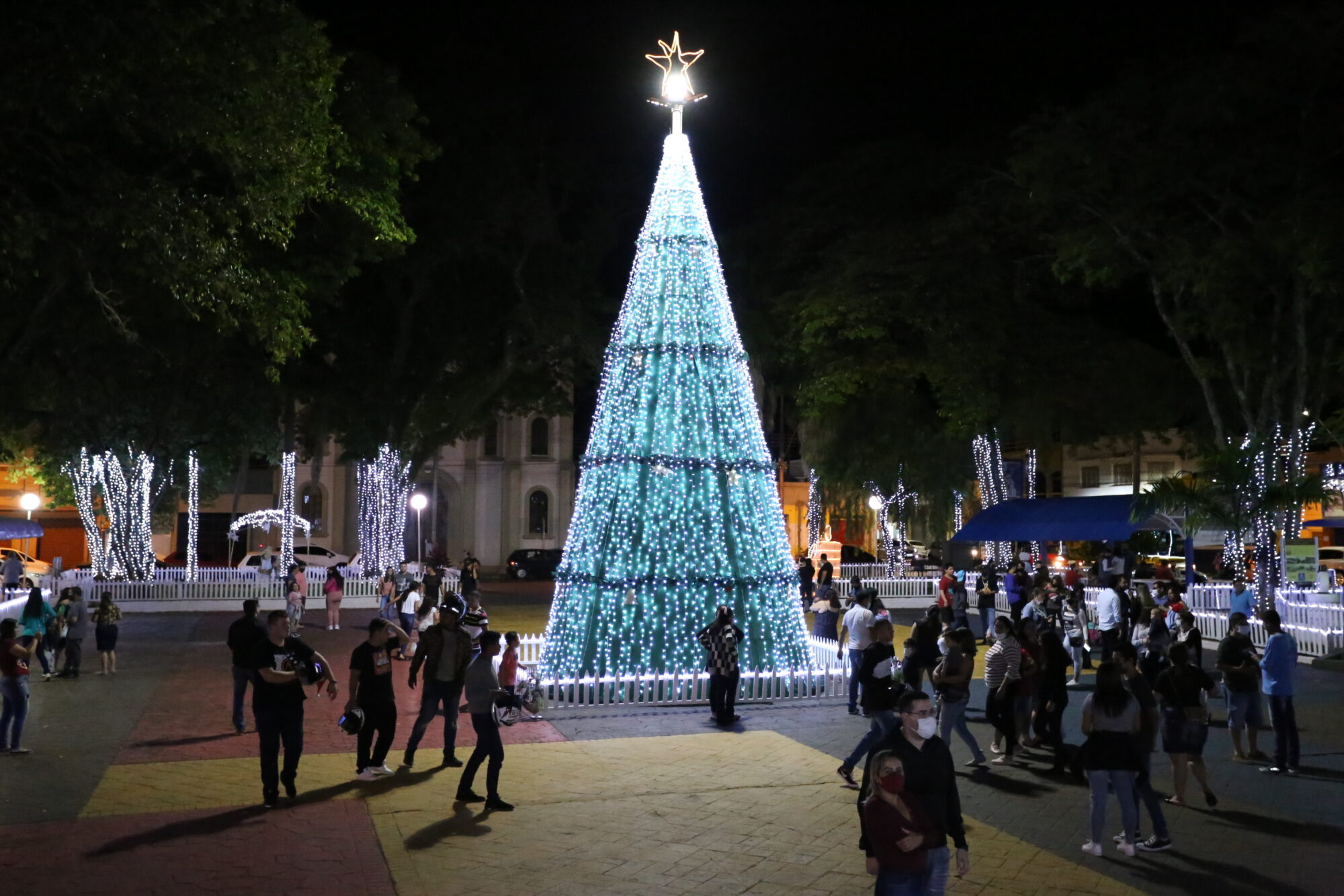 Prefeitura de Itararé (SP) dá início ao ‘Natal Iluminado’