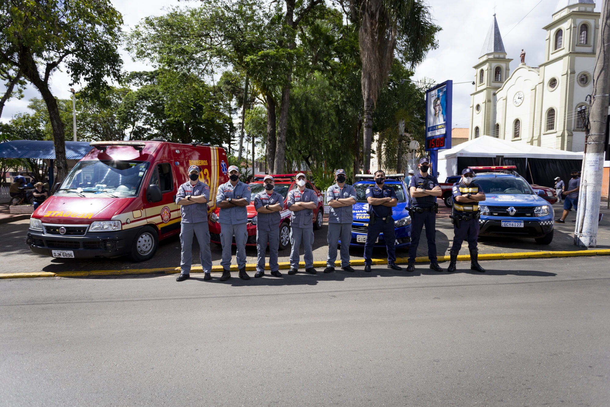 Operação Carnaval Seguro em Itararé (SP) aborda motoristas e promove conscientização em sistema drive-in