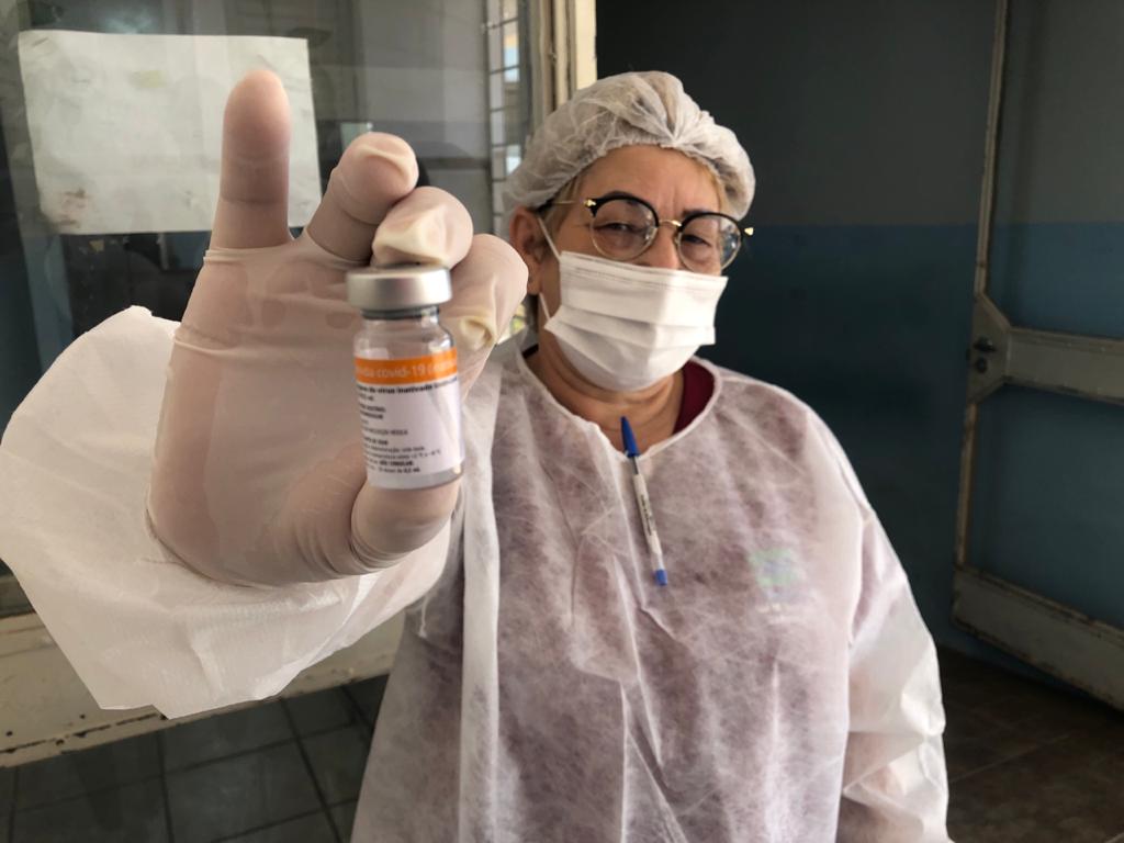 Segunda dose da vacina contra covid-19 para idosos acima de 90 anos começa na próxima semana em Itararé (SP)