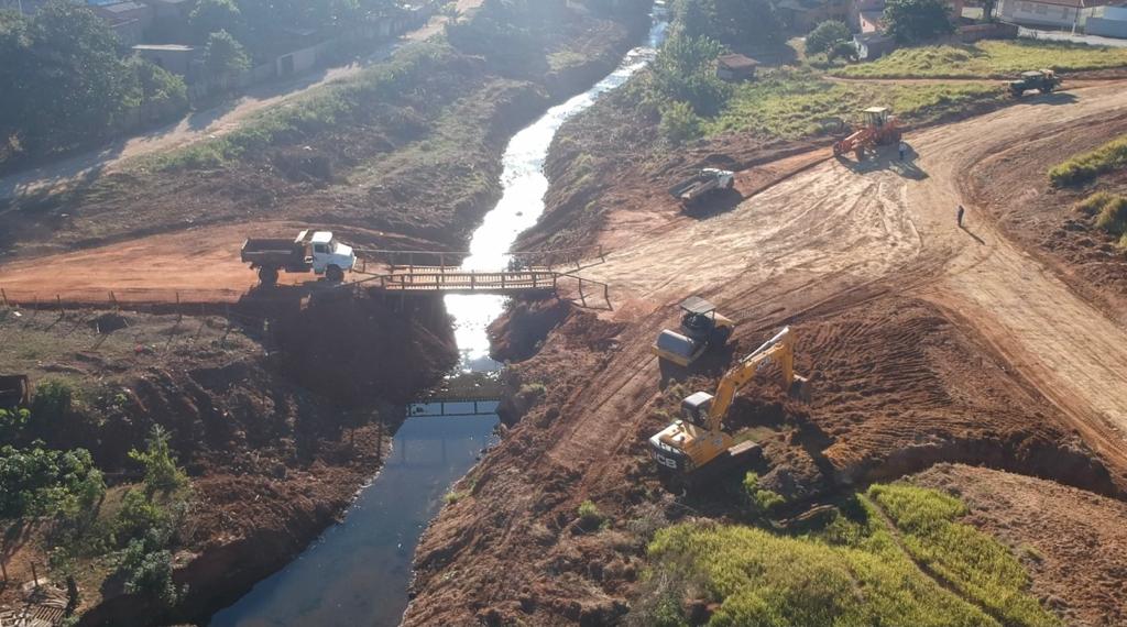 Prefeitura de Itararé (SP) realiza reconstrução da ponte no Jardim Regiane 