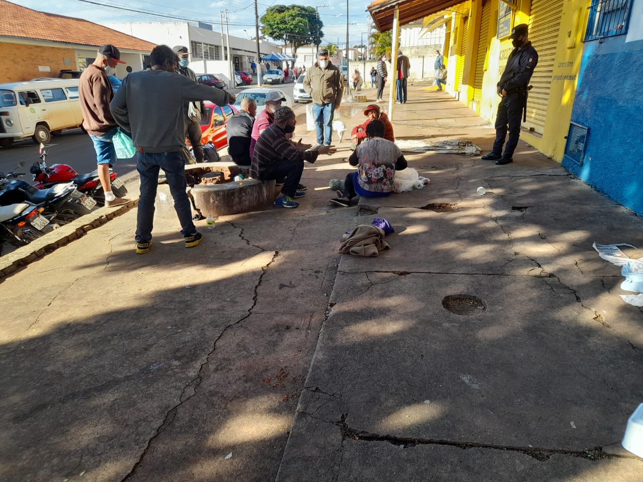 Em razão do frio extremo, Prefeitura de Itararé (SP) promove ação de acolhimento a pessoas em situação de rua