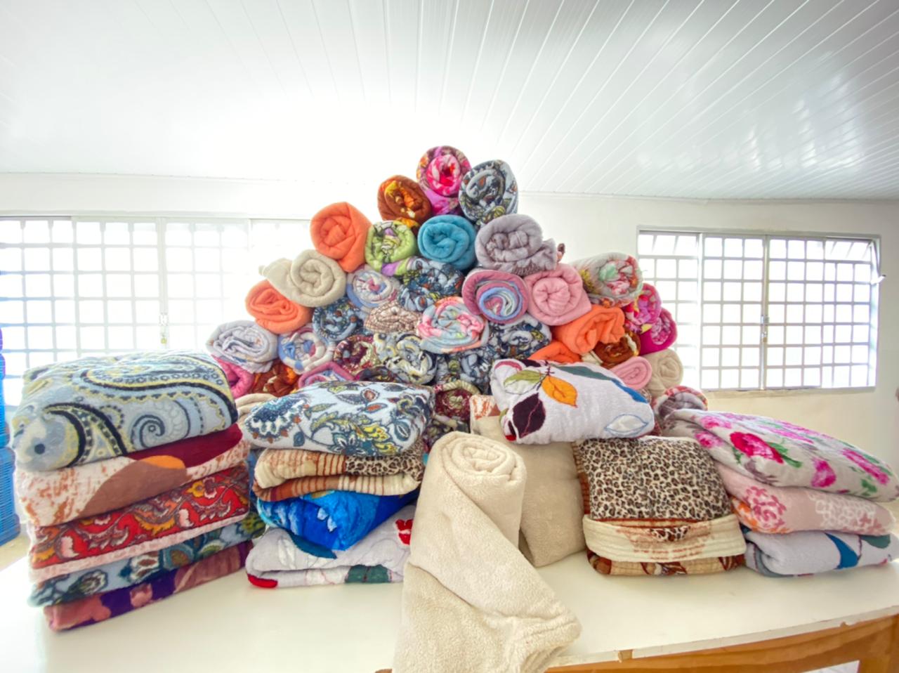 Secretaria de Desenvolvimento Social de Itararé (SP) recebe doação anônima de 90 cobertores