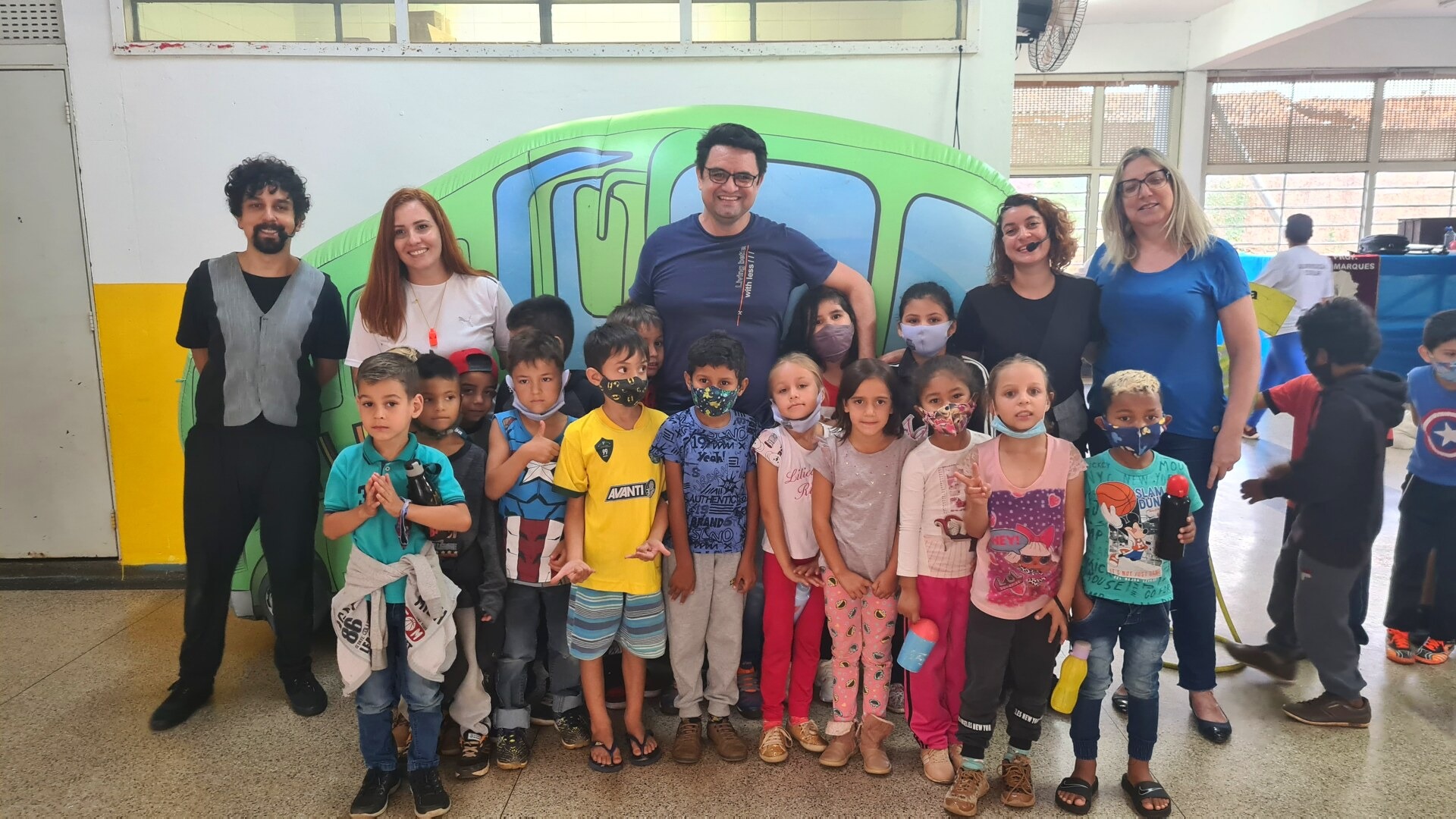 Buzum!: Escolas municipais de Itararé (SP) recebem espetáculo do teatro itinerante