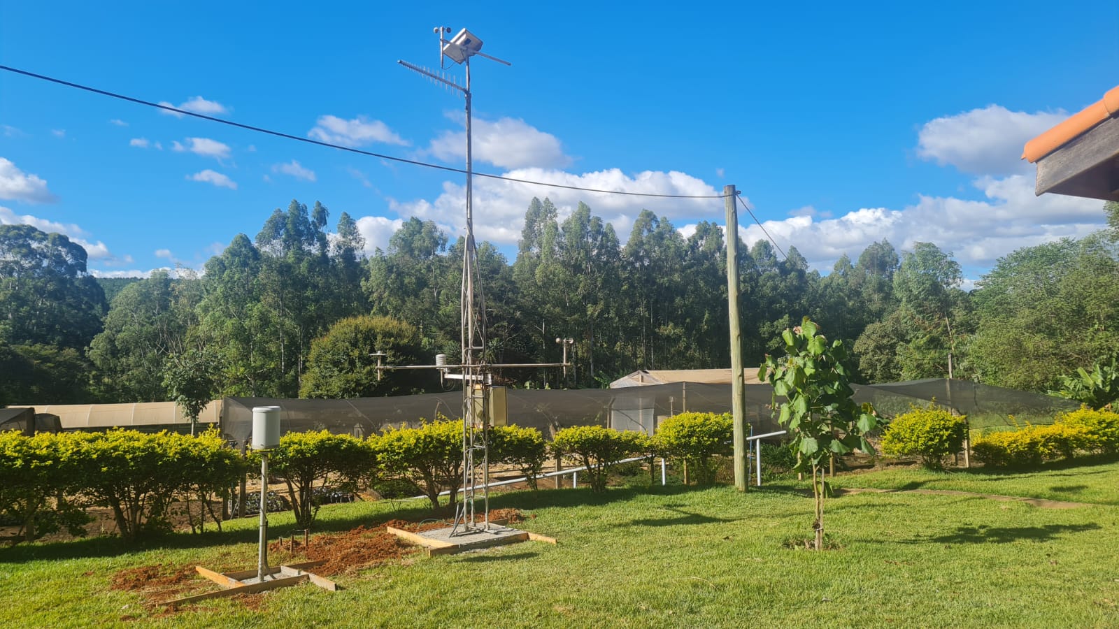 Em apoio à Fundag, Prefeitura de Itararé (SP) realiza instalação de estação meteorológica automatizada