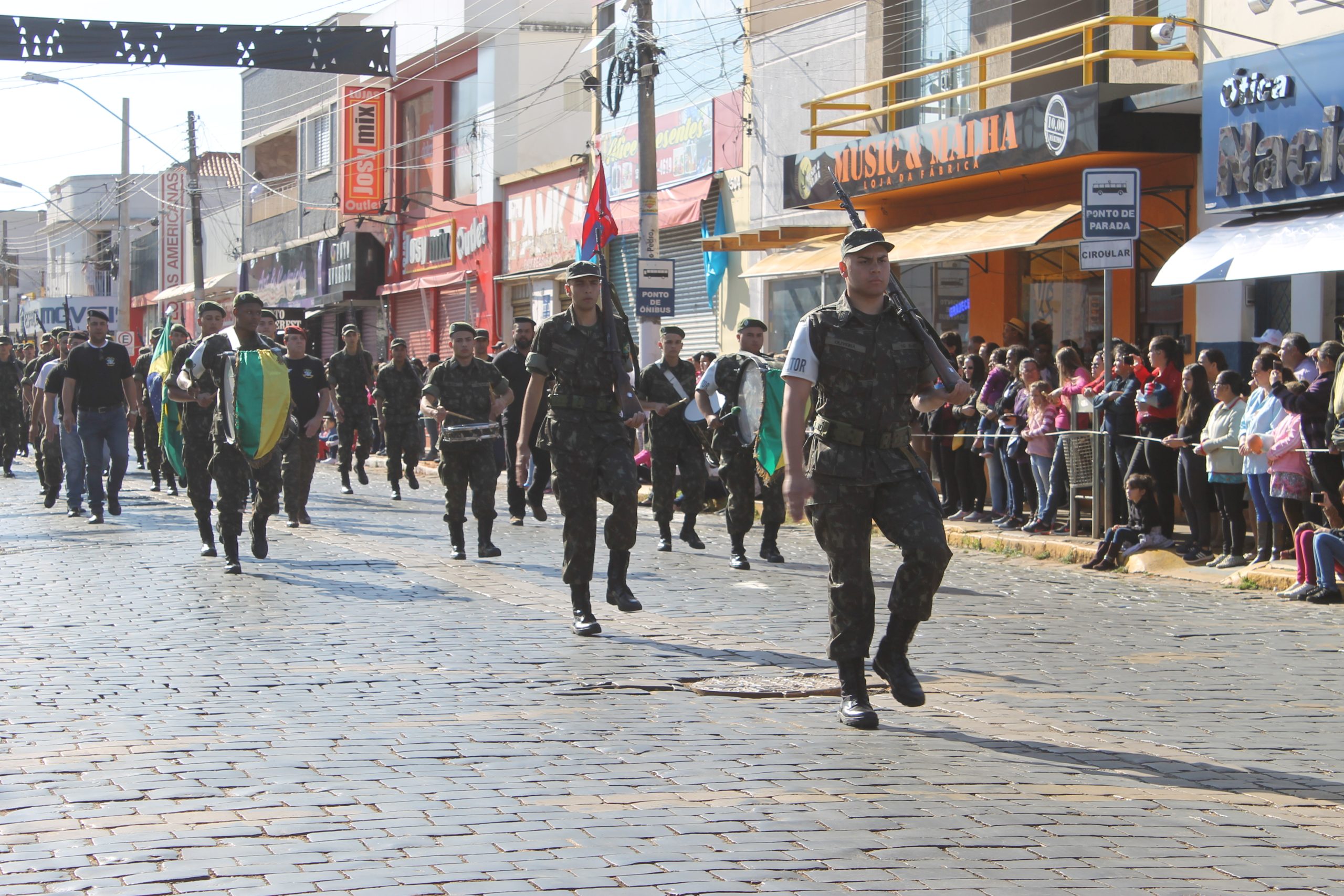Desfile cívico em comemoração aos 129 anos de Itararé (SP) acontece neste domingo (28)