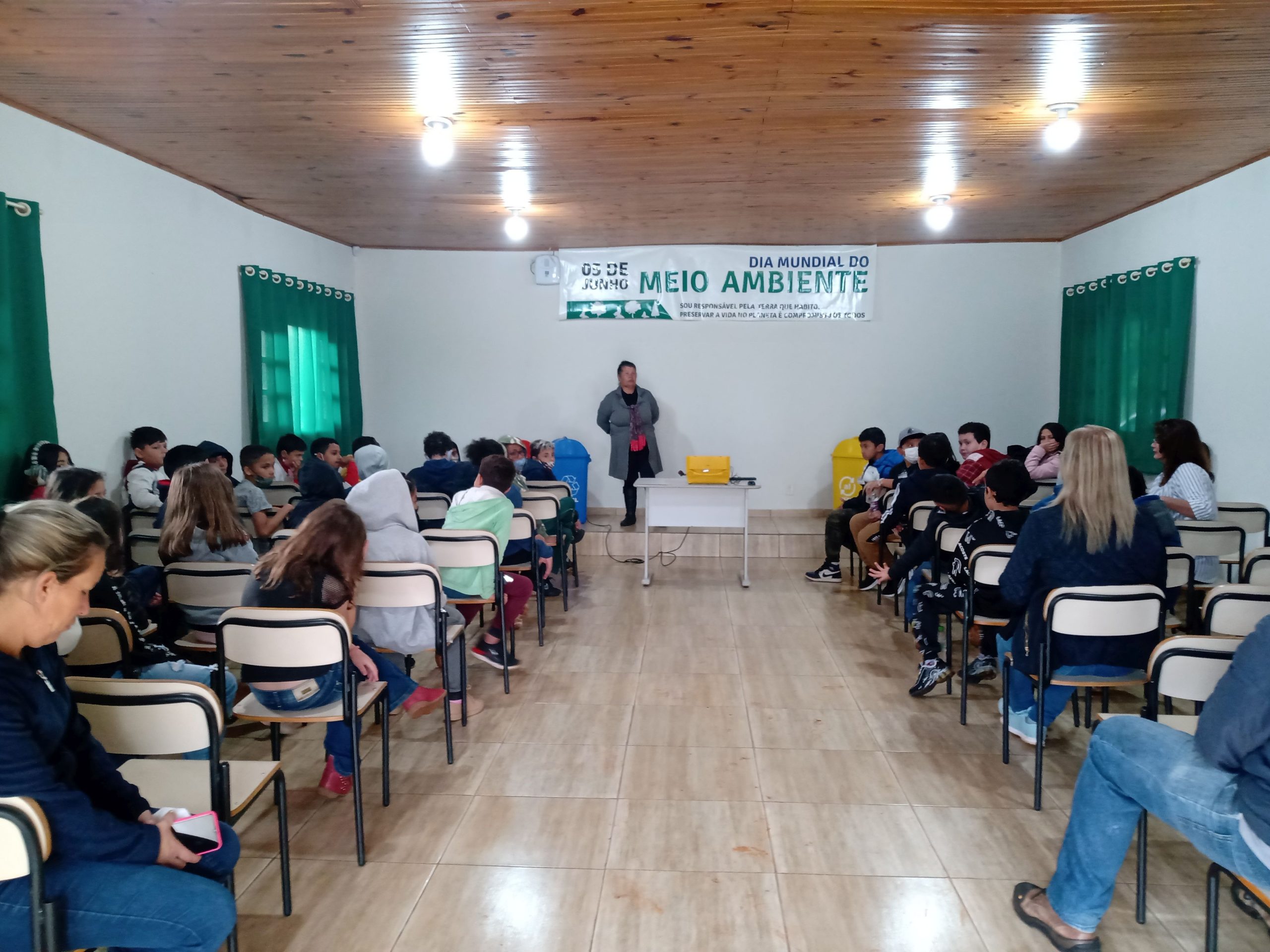 Prefeitura de Itararé (SP) promove palestra sobre coleta seletiva aos alunos da Rede Municipal de Ensino