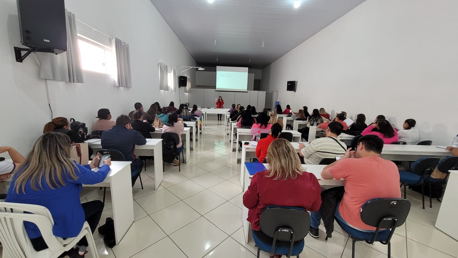 Prefeitura de Itararé (SP) realiza palestra sobre prevenção de acidentes por escorpião junto à educadores da Rede Municipal de Ensino