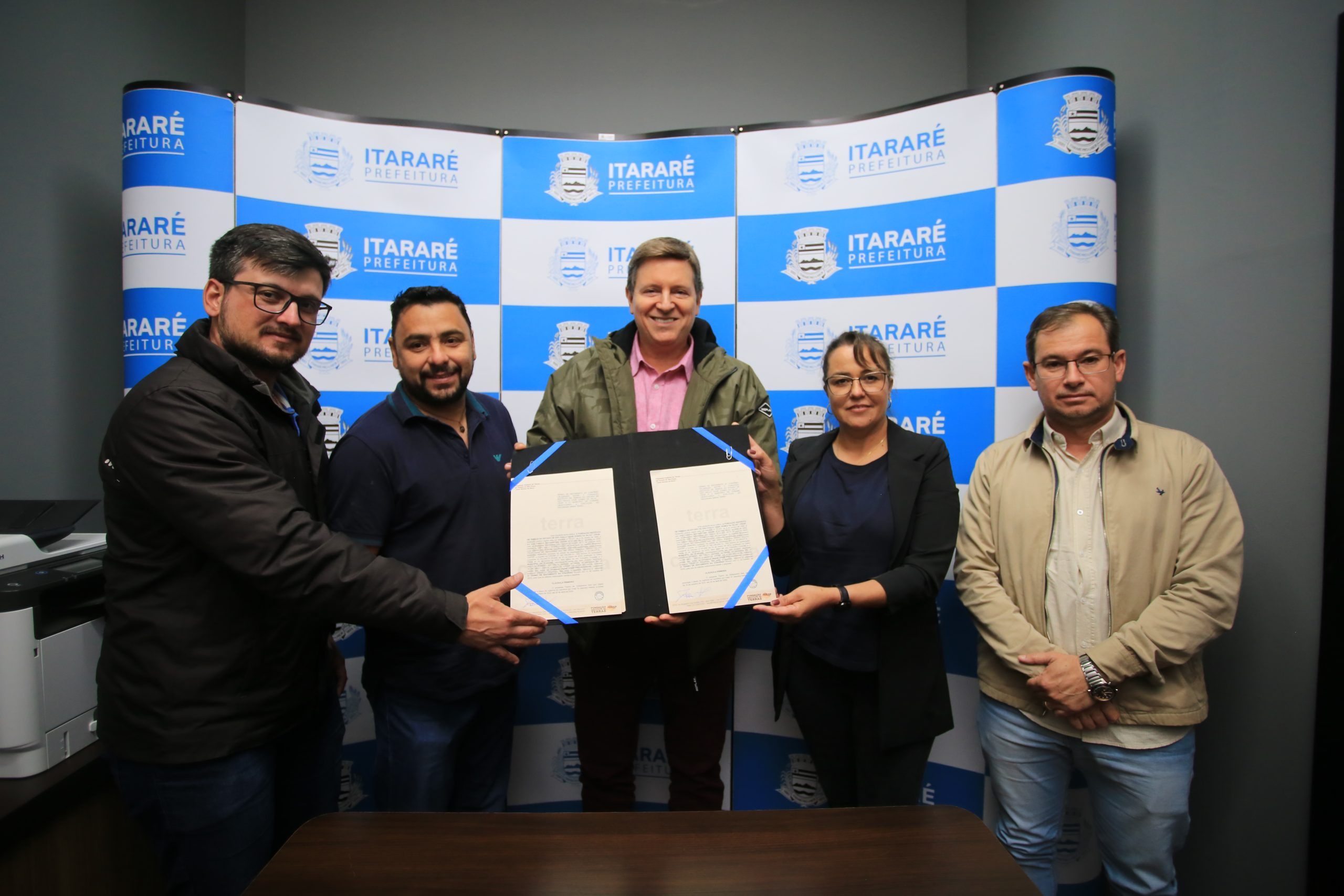 Prefeitura de Itararé (SP) renova parceria com ITESP para novos títulos de regularização fundiária