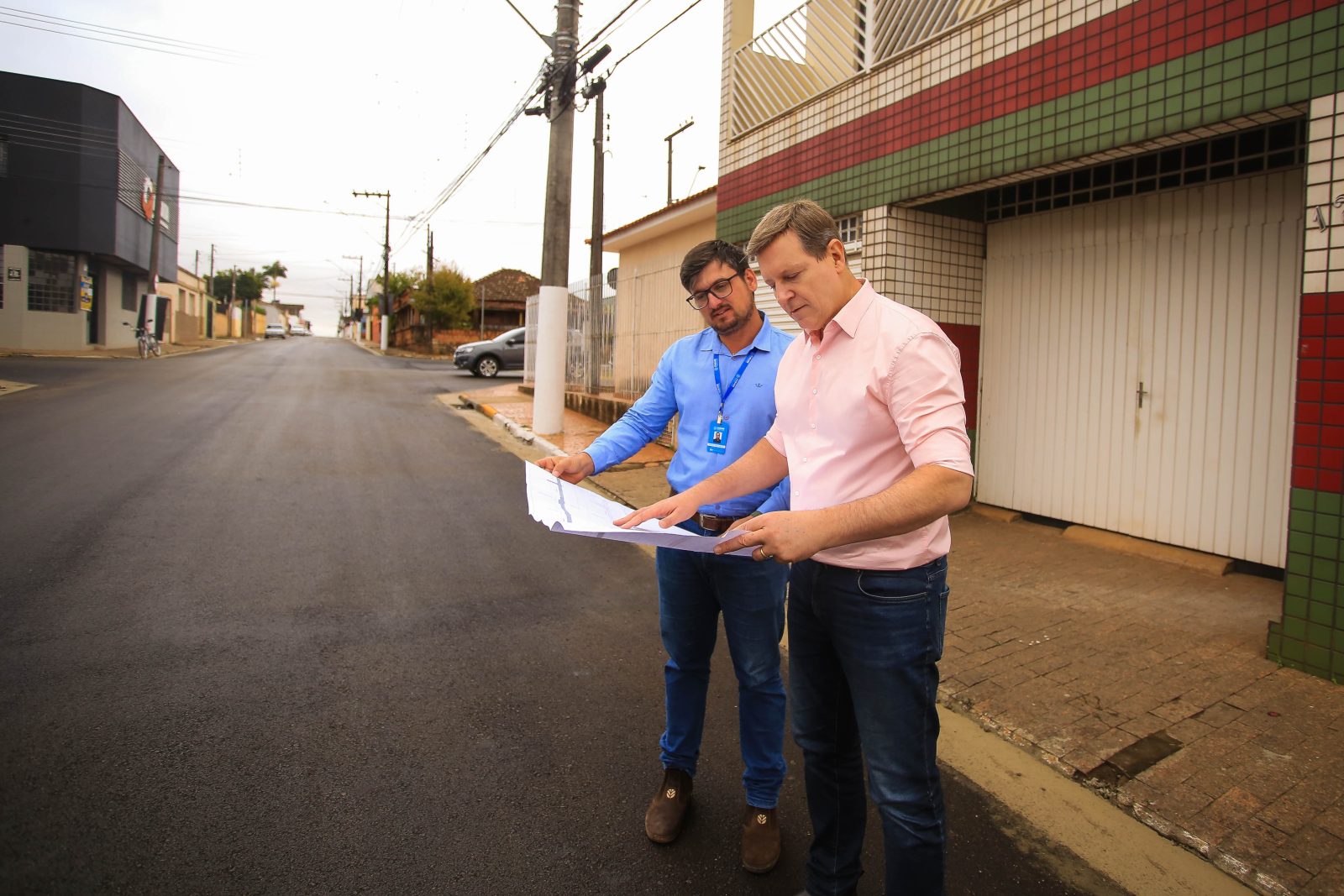 Prefeito De Itararé Sp Heliton Do Valle Entrega Obras De