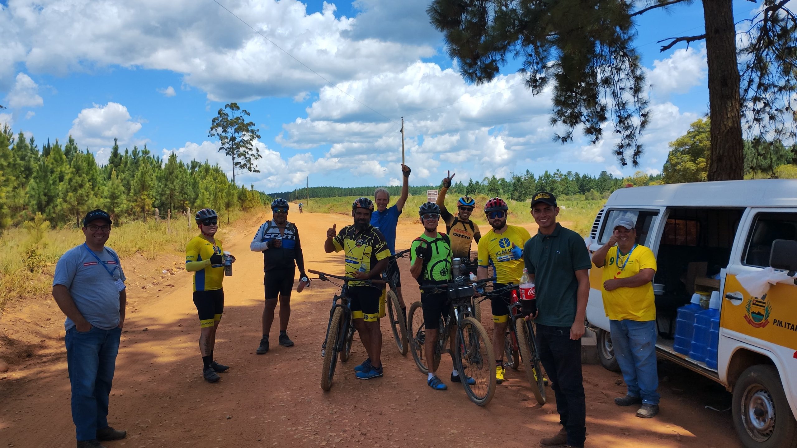 Prefeitura de Itararé (SP) recepciona ciclistas e presta apoio ao 1° Carnapedal