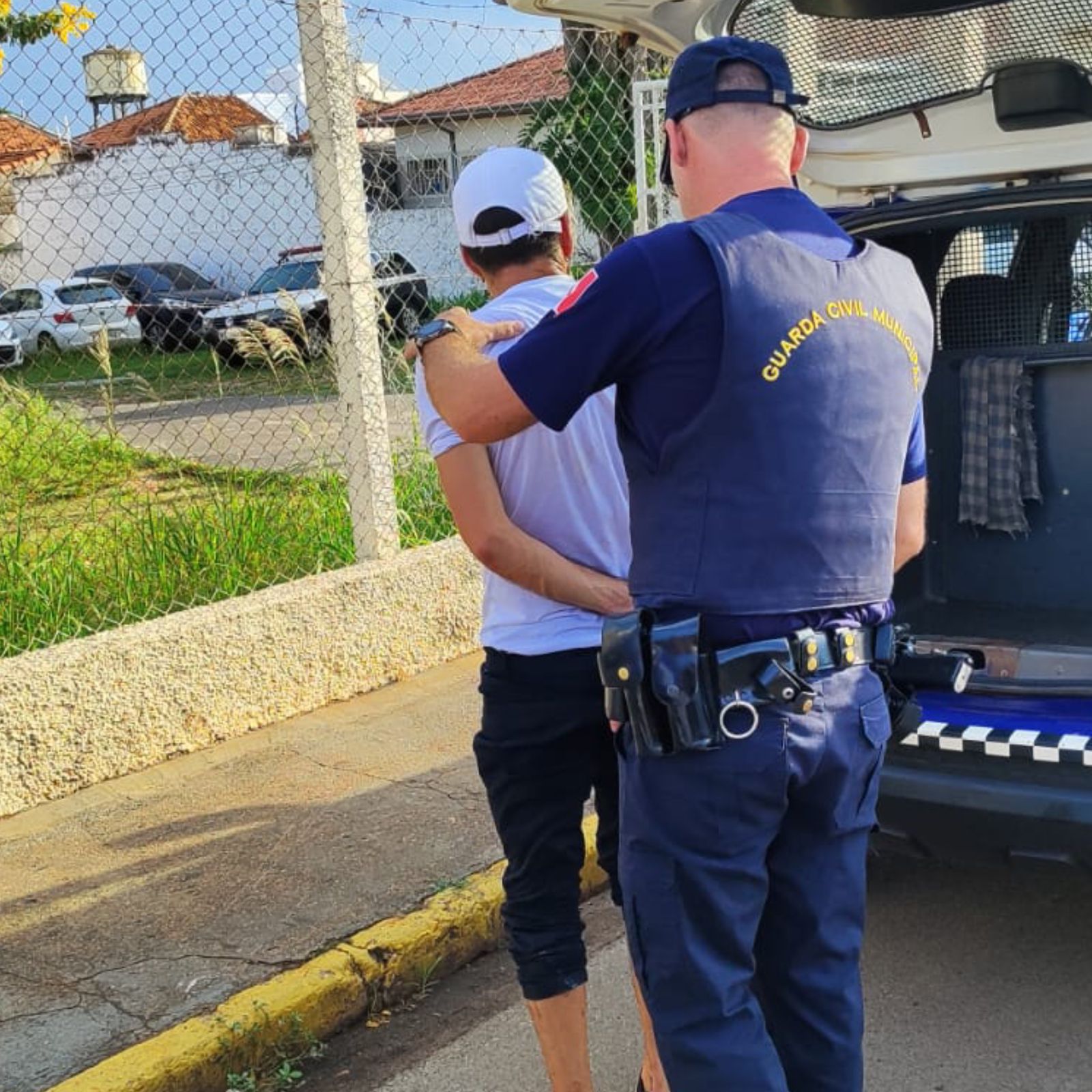 GCM de Itararé (SP) prende homem em flagrante por descumprimento de medida protetiva e furto