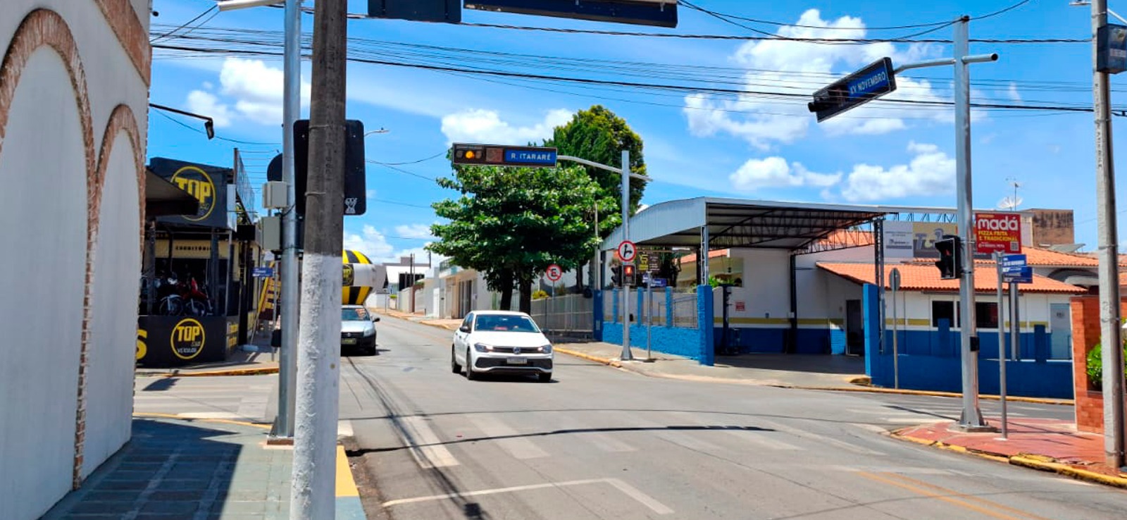 Demutran implementa semáforos em amarelo intermitente durante a madrugada em Itararé (SP)