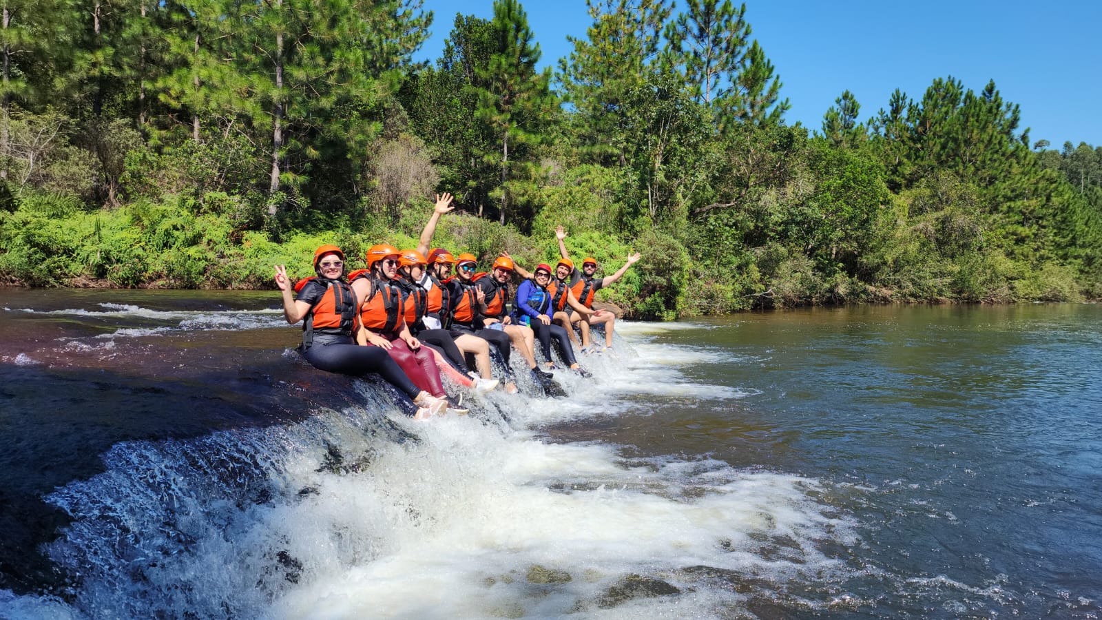 Itararé (SP) recebe nova atração de turismo de aventura com estreia do aquatrekking no Rio da Vaca