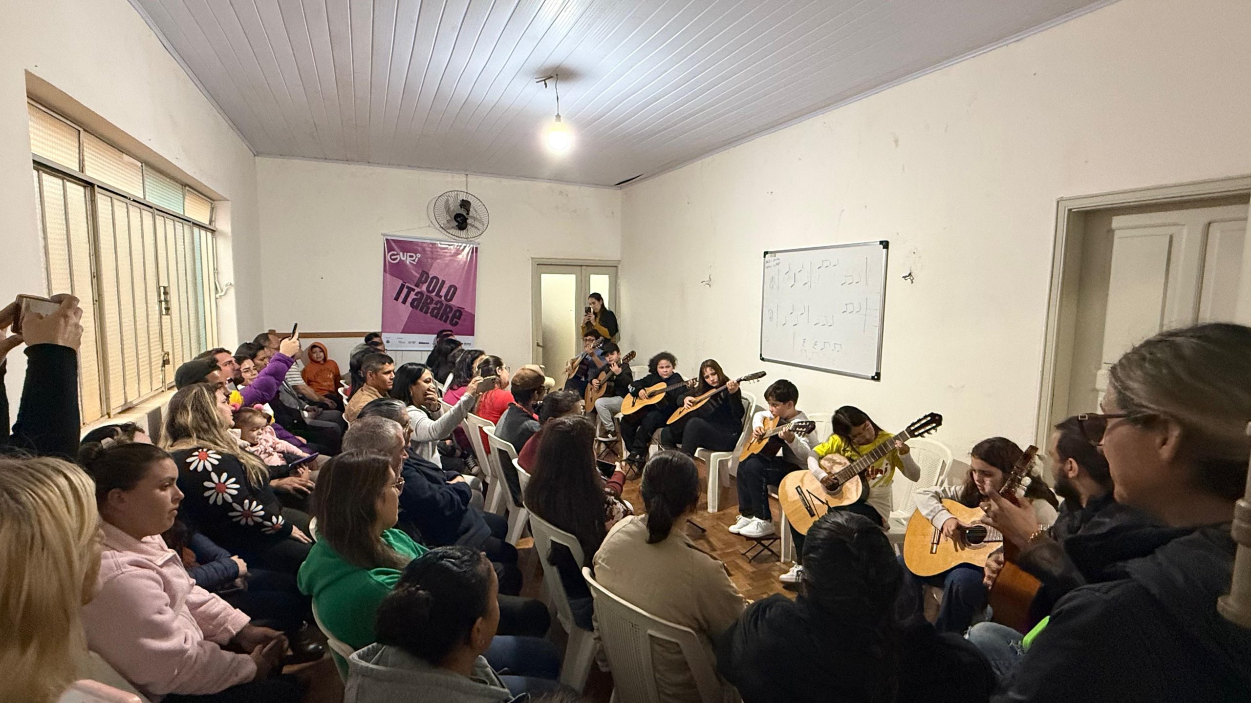 Ensaio aberto do Projeto Guri encanta público na sede do polo em Itararé (SP)