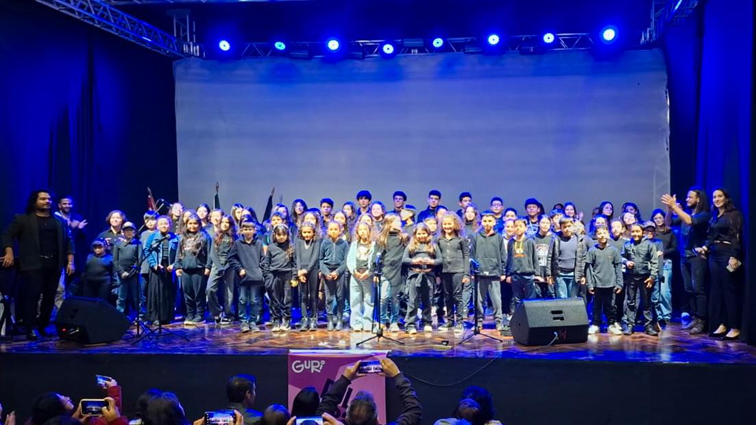 Projeto Guri de Itararé (SP) realiza apresentação de encerramento de semestre com casa cheia no Teatro Sylvio Machado