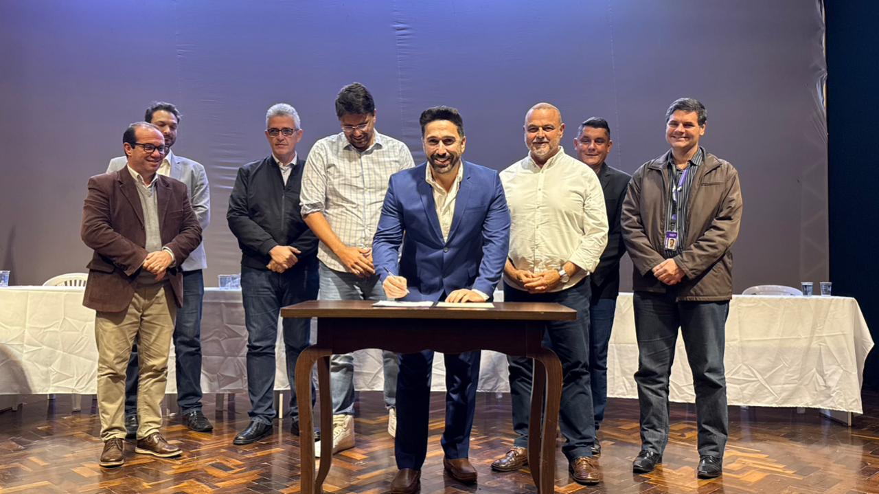 Prefeitura de Itararé (SP) celebra início das obras de duplicação da SP-258