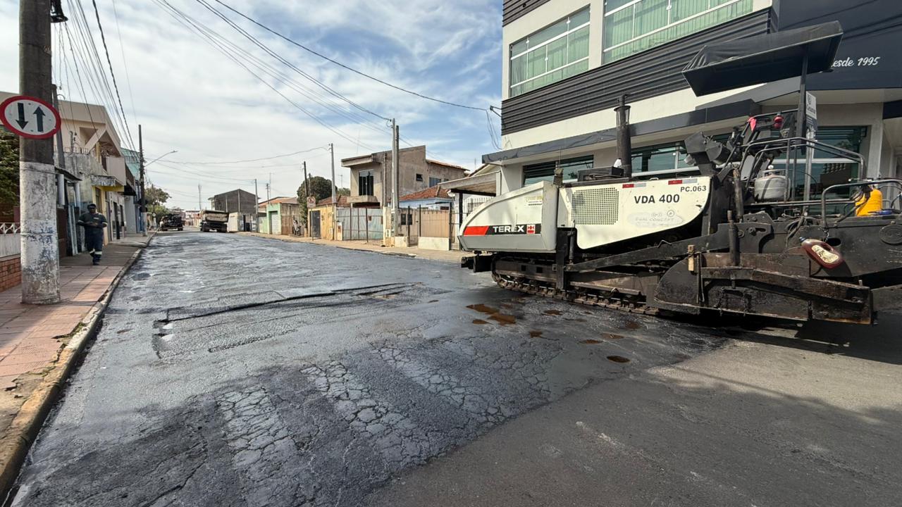 Prefeitura de Itararé (SP) investe em pavimentação e recapeamento de importantes vias do município