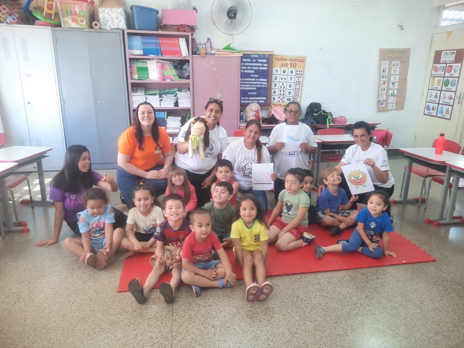 Alunos da pré-escola da E.M. Newton Marques participam de atividade educativa sobre saúde em Itararé (SP)