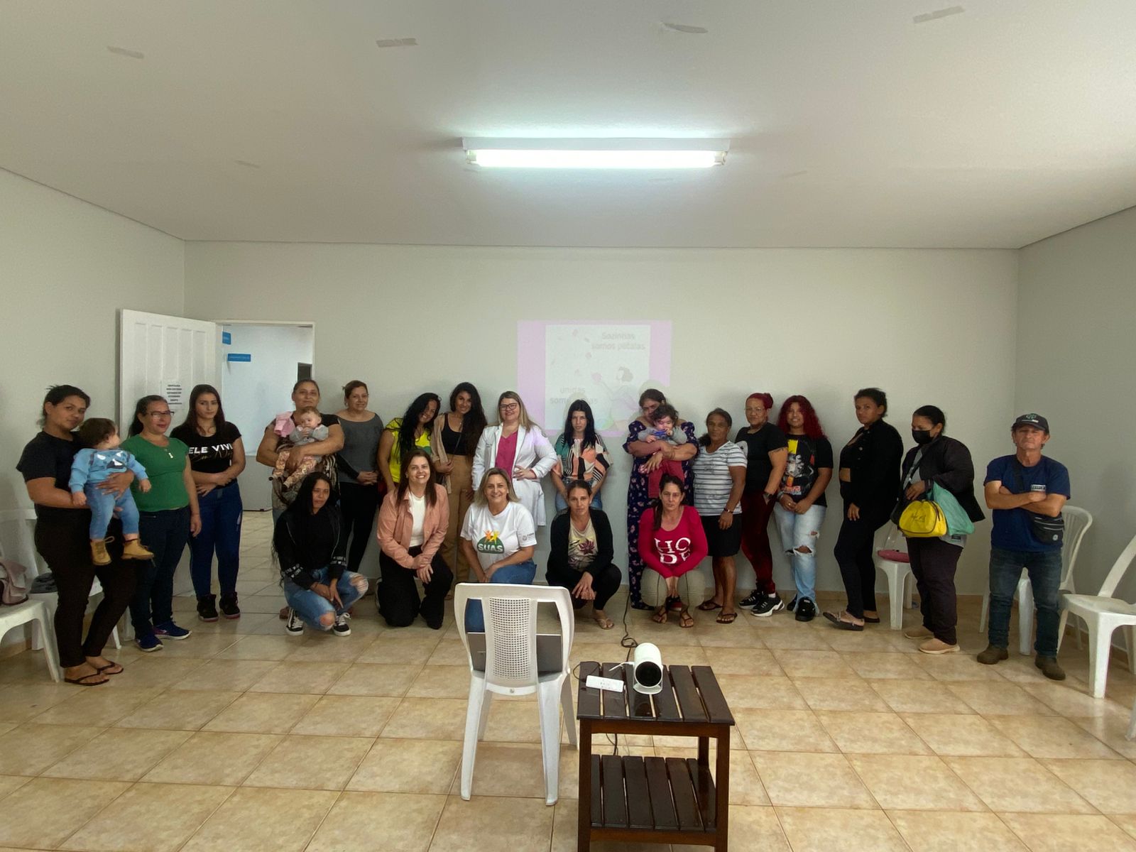 Prefeitura de Itararé (SP) promove palestra sobre saúde da mulher no CRAS Centenário em alusão ao Outubro Rosa