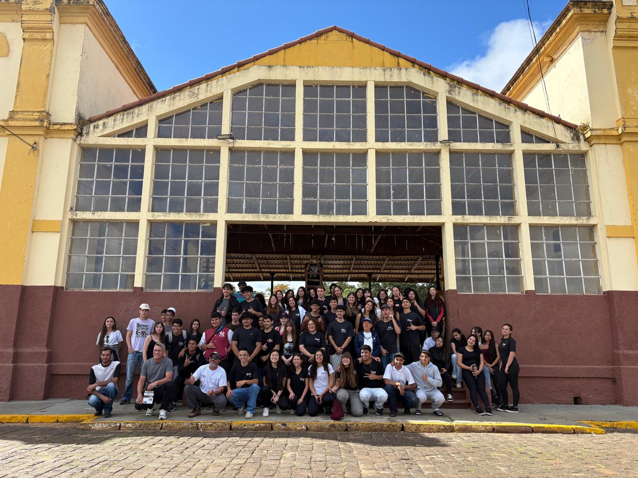 Prefeitura de Itararé (SP) recebe alunos da Etec de Itapeva (SP) em ação de Turismo Pedagógico