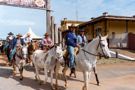 Prefeitura de Itararé encerra 2ª Festa do Tropeiro com grande participação popular e valorização das tradições tropeiras