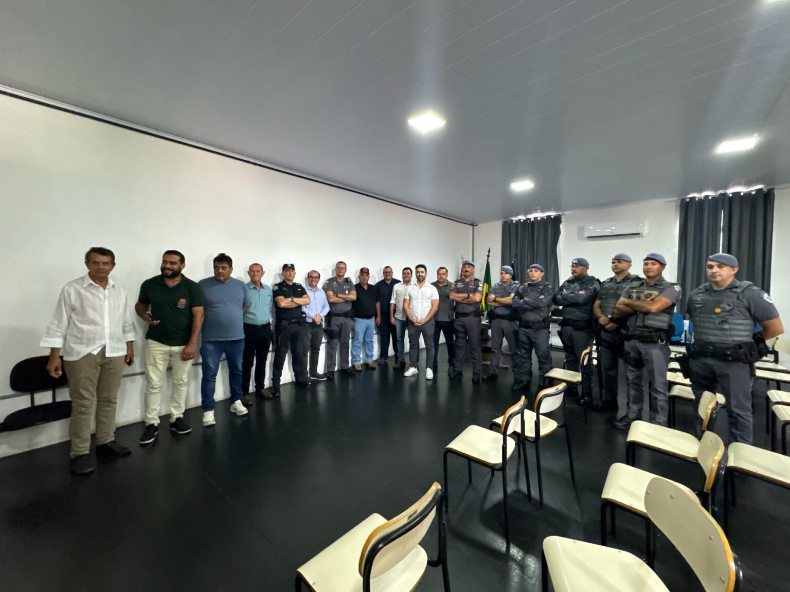 3ª Cia da Polícia Militar promove encontro com gestores públicos para debater segurança pública 3ª Cia da Polícia Militar promove encontro com gestores públicos para debater segurança pública