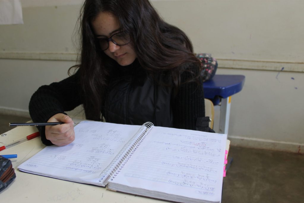 Aluna de Itararé (SP) conquista bronze em Olimpíada de Matemática