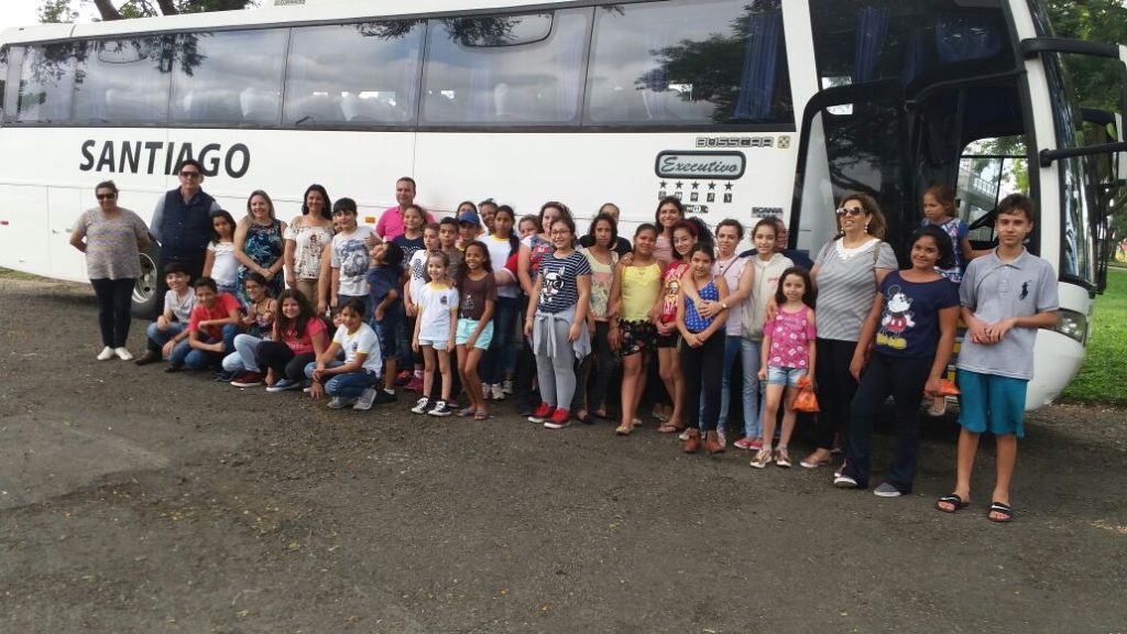 Alunos de Itararé (SP) são contemplados com viagem Alunos de Itararé (SP) são contemplados com viagem