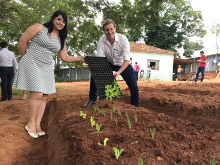 Após dois anos estagnado, gestão Heliton do Valle reativa Fundo Social de Solidariedade de Itararé (SP) e inaugura projeto Horta Educativa