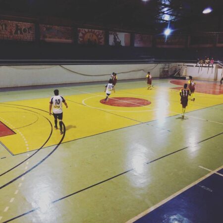 Campeonato Municipal de Futsal conta com quatro jogos nesta quinta (7) e sexta-feira (8) em Itararé (SP)