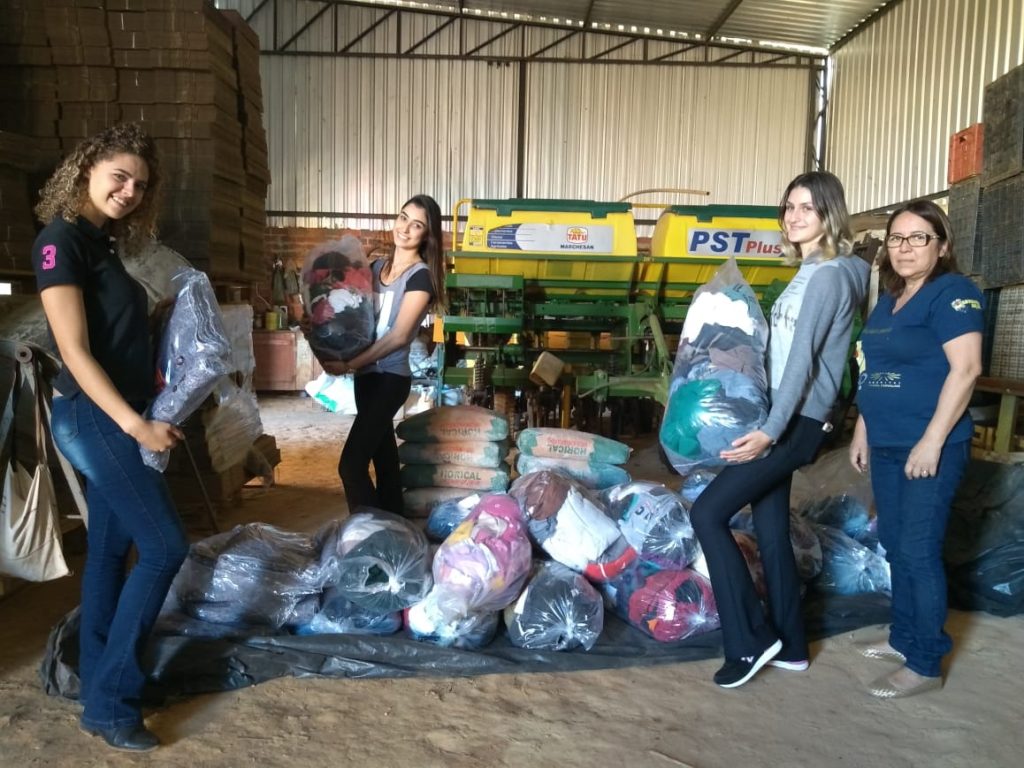 Candidatas a Miss Itararé (SP) Be Emotion 2018 realizam workshop de beleza
