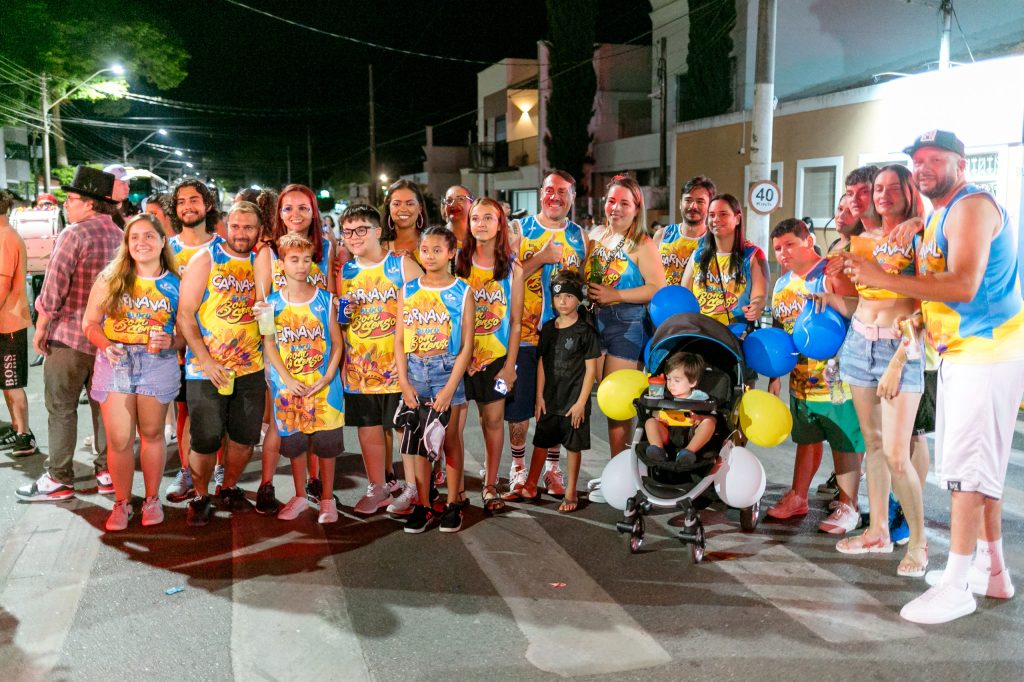 Carnaval de Itararé (SP) movimenta a economia e atrai grande público para a cidade