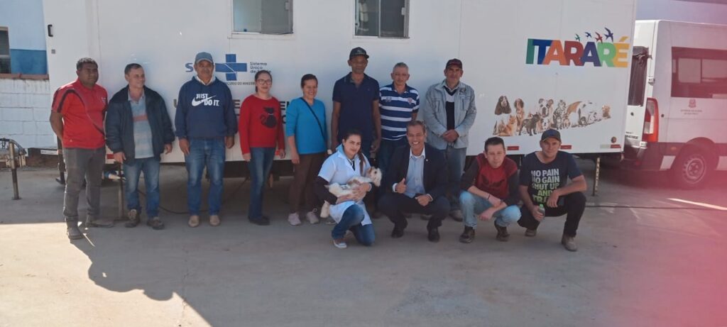 Castramóvel de Itararé (SP) inicia serviço de castração animal em Barra do Chapéu (SP)